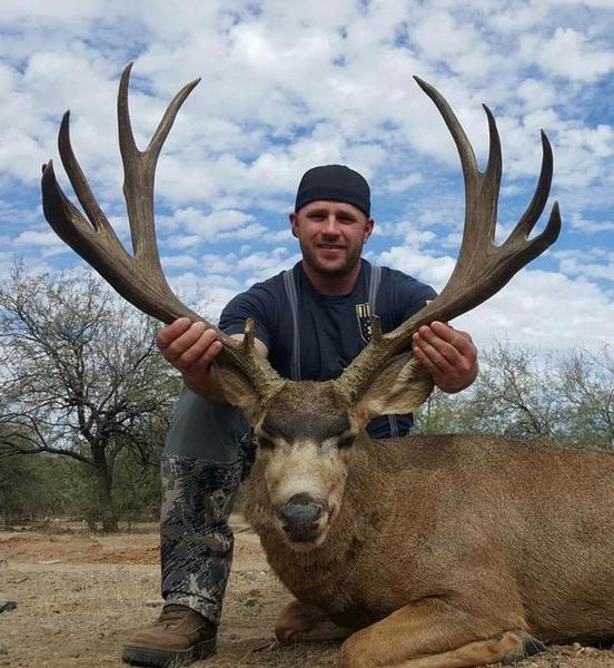 It has been a fantastic year in Sonora Mexico this Mule Deer Season ...